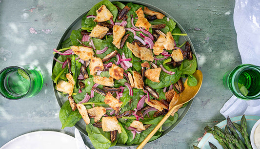 Spinach, Red Onion, Date and Pita Salad